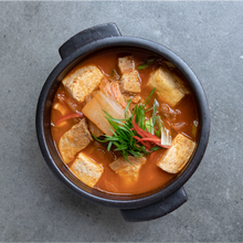 Load image into Gallery viewer, [Seoul Recipe] Homemade Kimchi Pork Stew 돼지목살 김치찌개 (2ppl)(800-900g)

