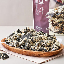 Load image into Gallery viewer, Seaweed Crisp 찹쌀 김부각 (70g)
