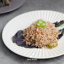 Load image into Gallery viewer, [Seoul Recipe] Premium Fried Anchovy Side Dish 남해 지리 멸치 풋고추 볶음 (80g)
